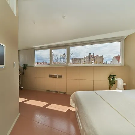 ホステル Design One