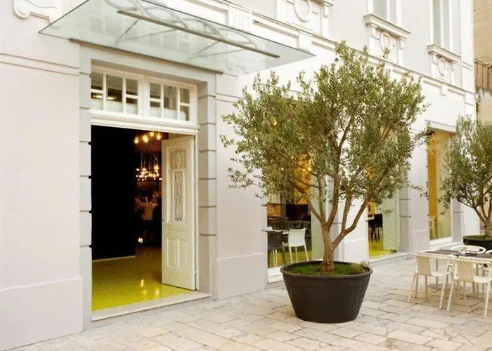 Design One * ספליט